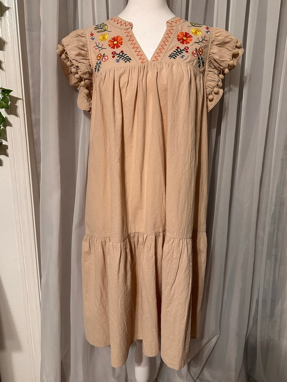 Floral Embroidered Cotton Tan Boho Pom Pom Flutter Sleeve V-Neck Dress Size M